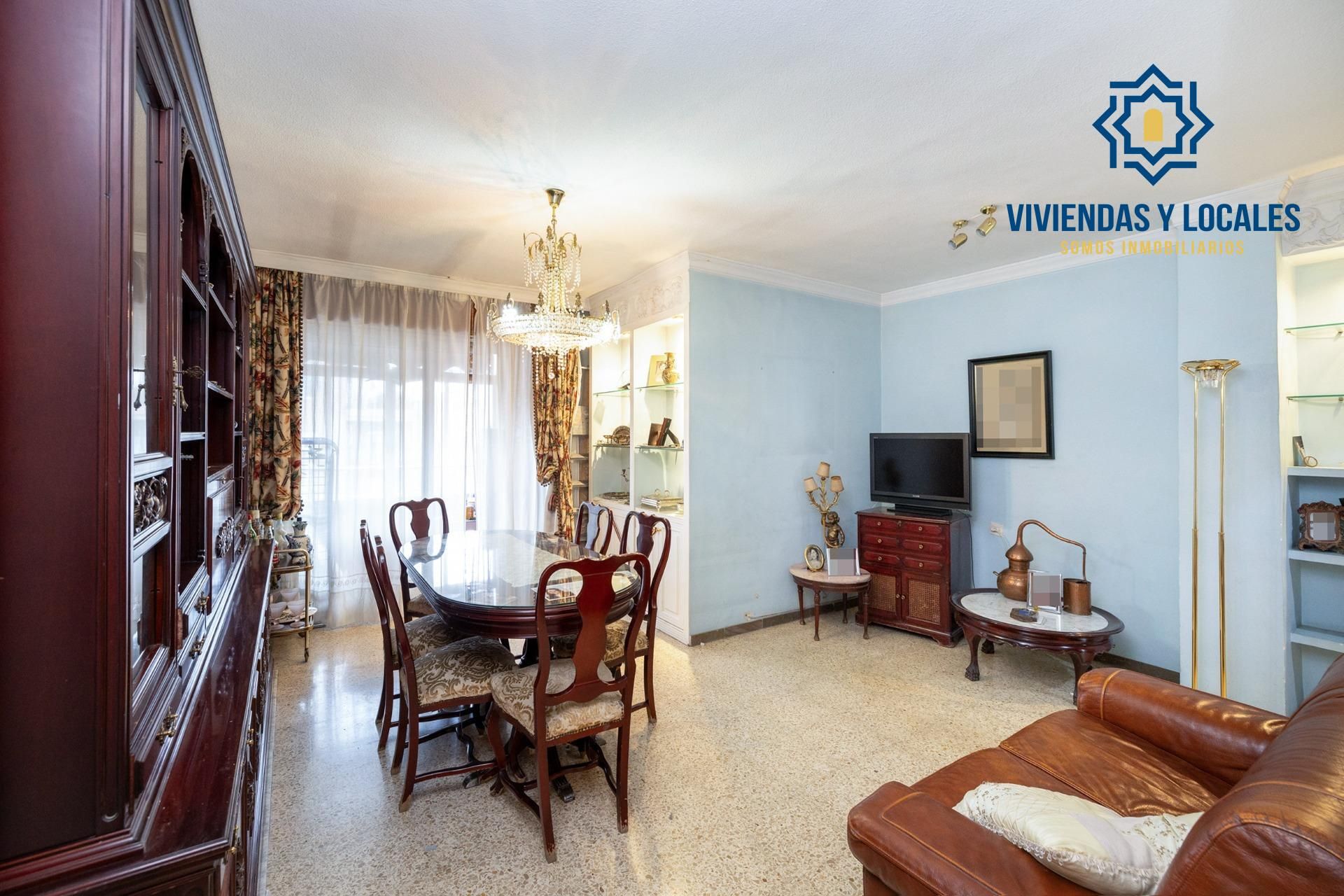 Living room of Flat for sale in  Granada Capital  with Heating, Storage room and Balcony
