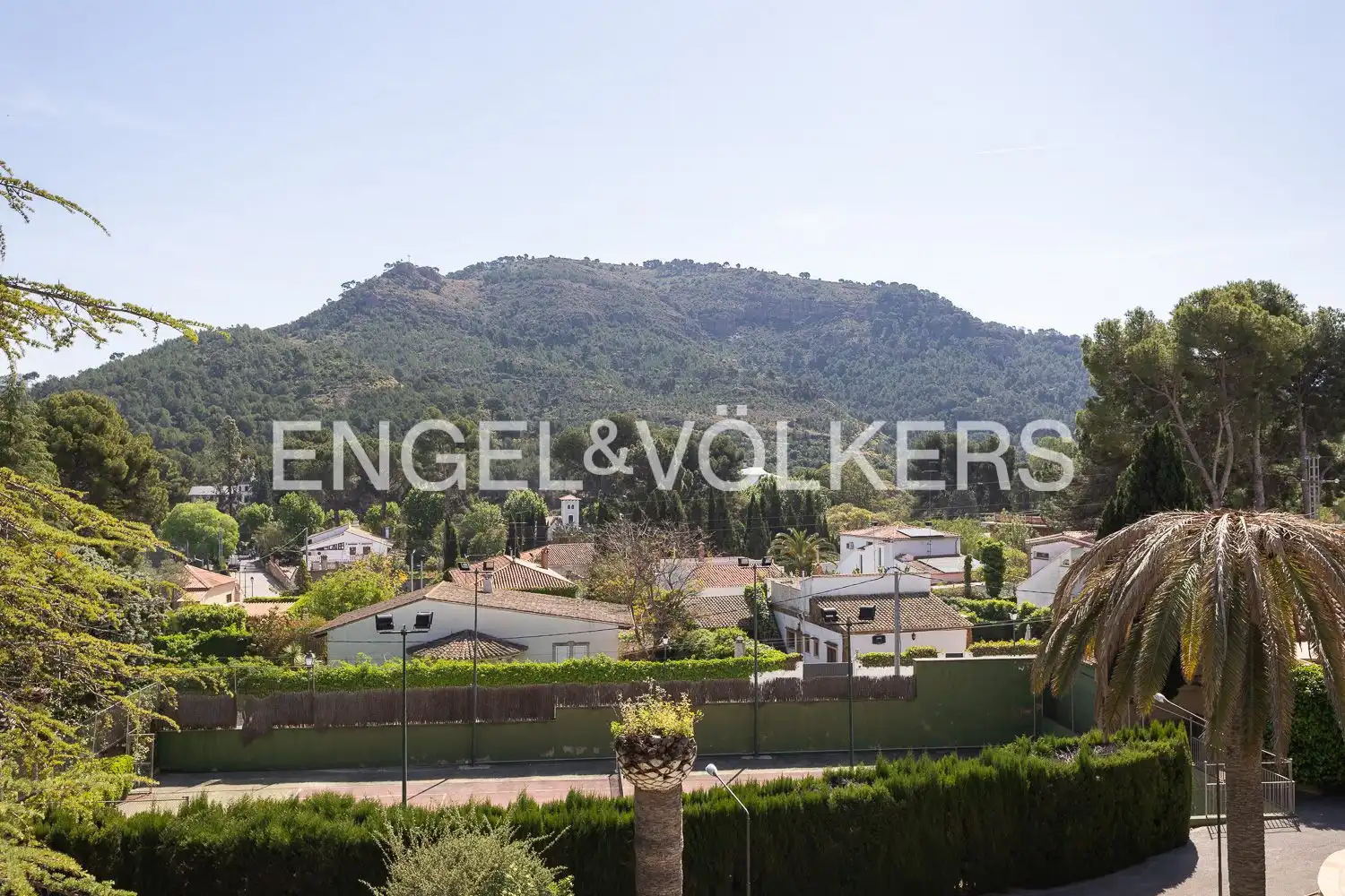 Vista exterior de Casa o xalet en venda en Náquera amb Calefacció, Jardí privat i Terrassa