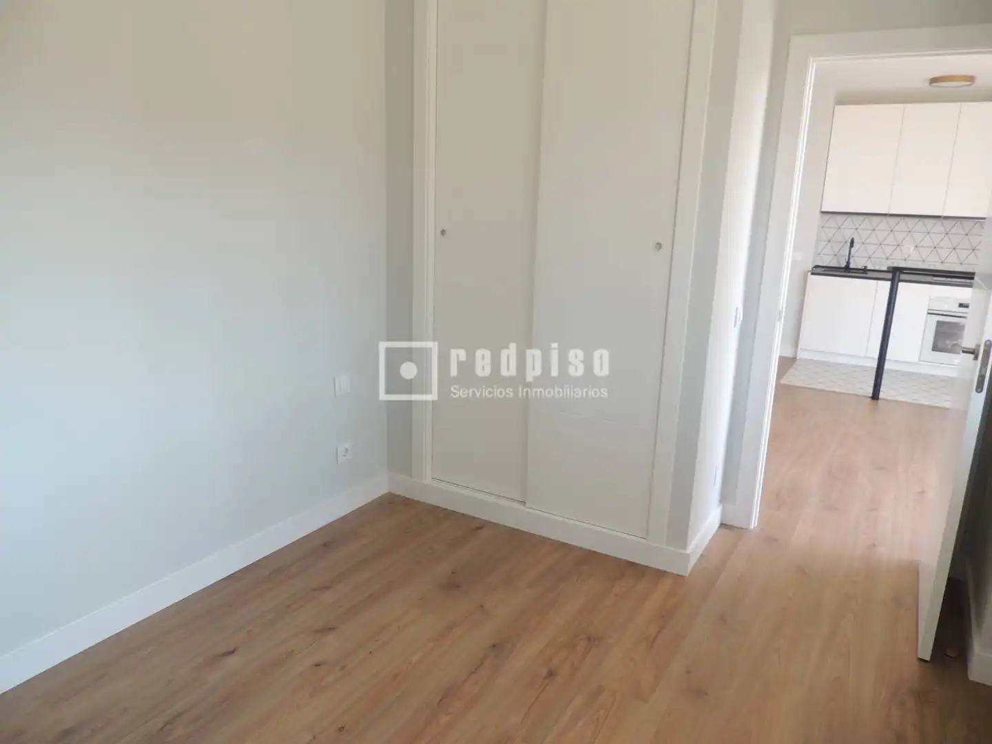 Dormitori de Apartament de lloguer en Madrid amb Aire condicionat, Calefacció i Terrassa