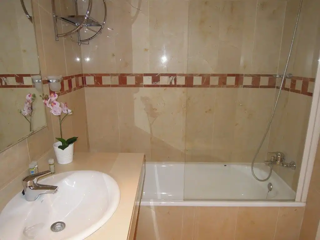 Bathroom of Apartments for rent in Altea  with Air Conditioner, Furnished and Community pool