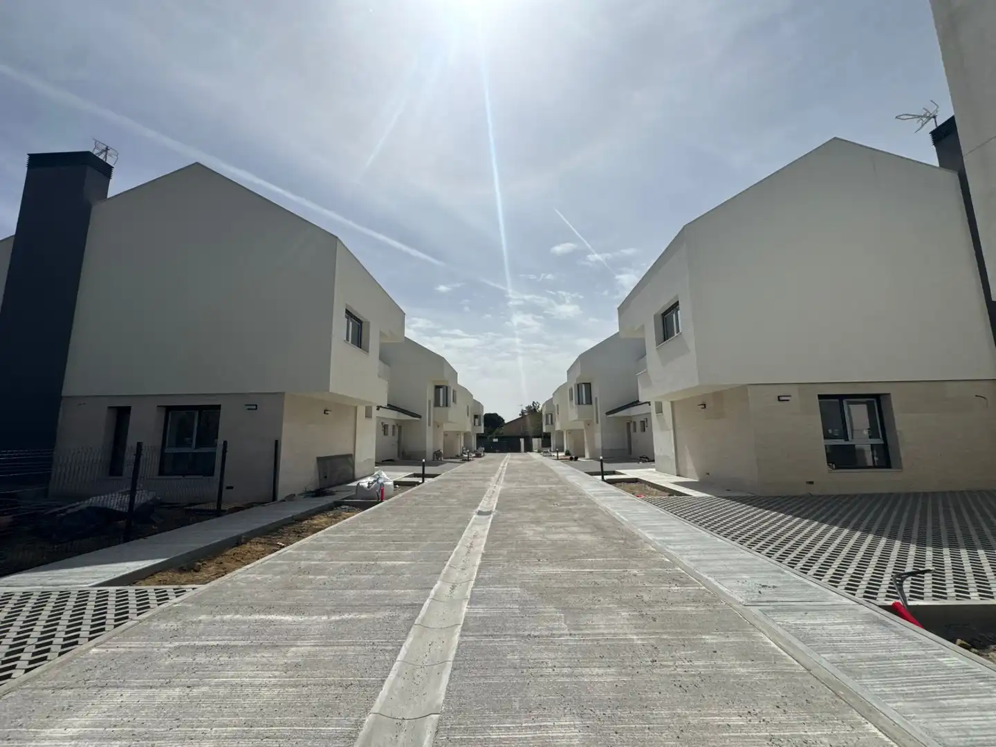 Exterior view of Detached homes for sale in Alpedrete  with Air Conditioner, Private garden and Terrace