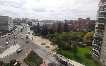 Vista exterior de Pis en venda en Badajoz Capital amb Aire condicionat i Balcó