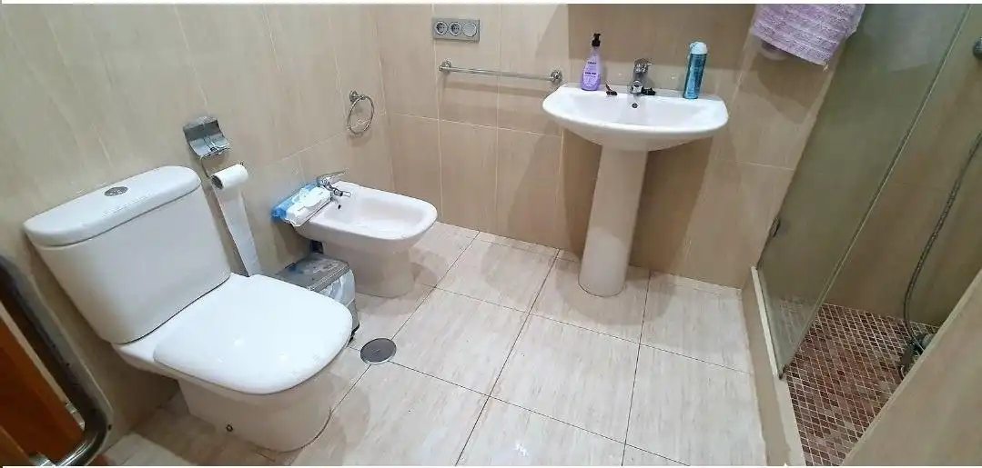 Badezimmer von Erdgeschoss zum Verkauf in Adra