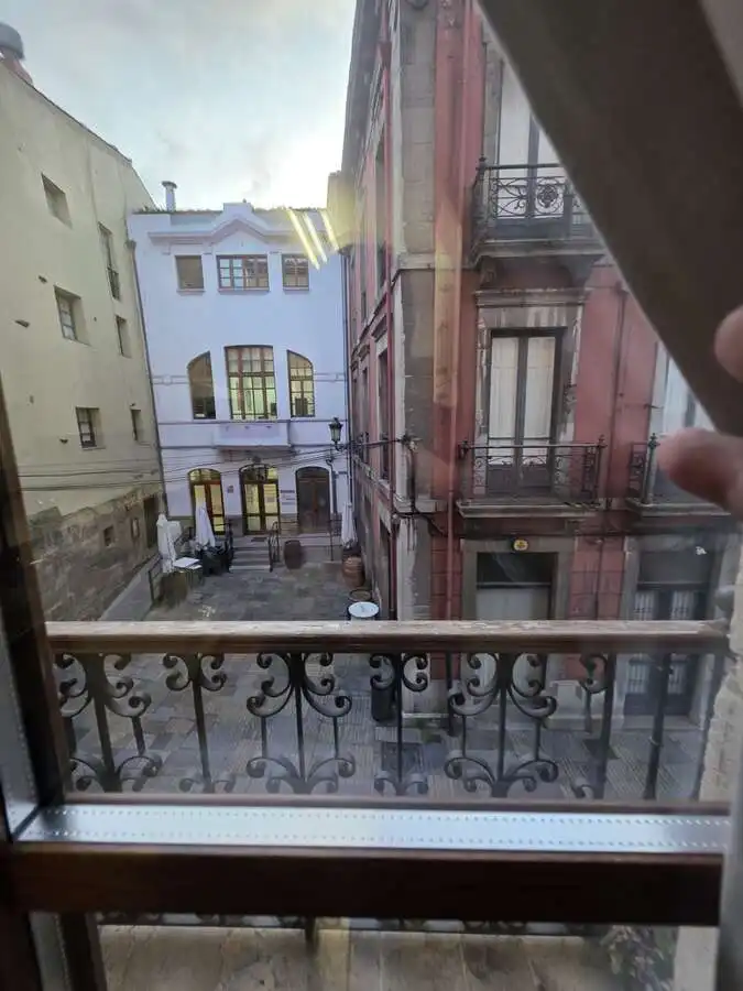 Terrassa de Pis en venda en Avilés amb Calefacció, Traster i Moblat