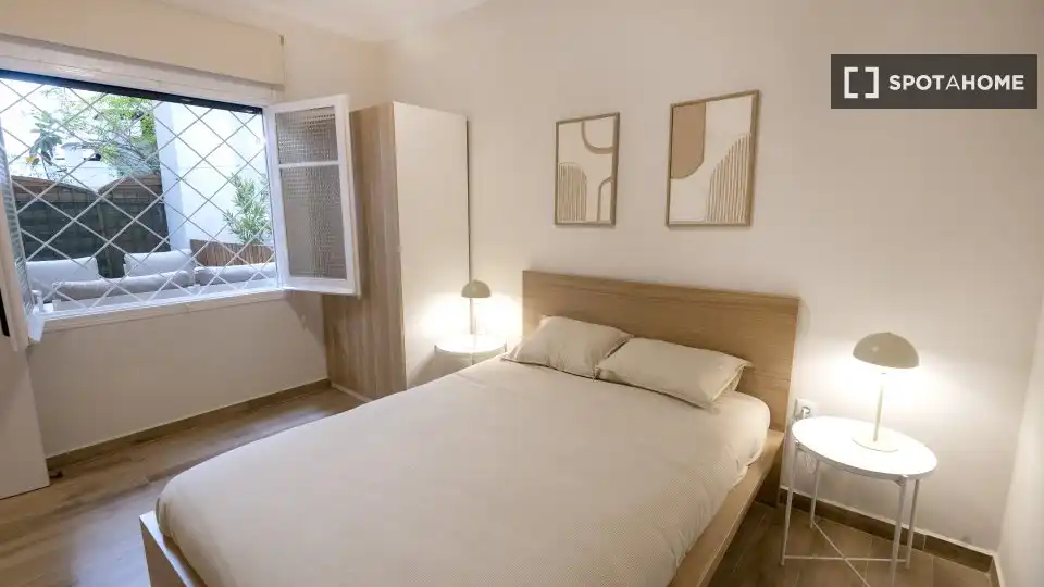 Appartamento con terrazza in affitto a Eixample, imagen 5