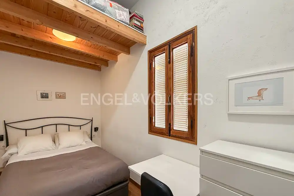 Schlafzimmer von Wohnung zur Miete in Valencia mit Klimaanlage, Heizung und Terrasse