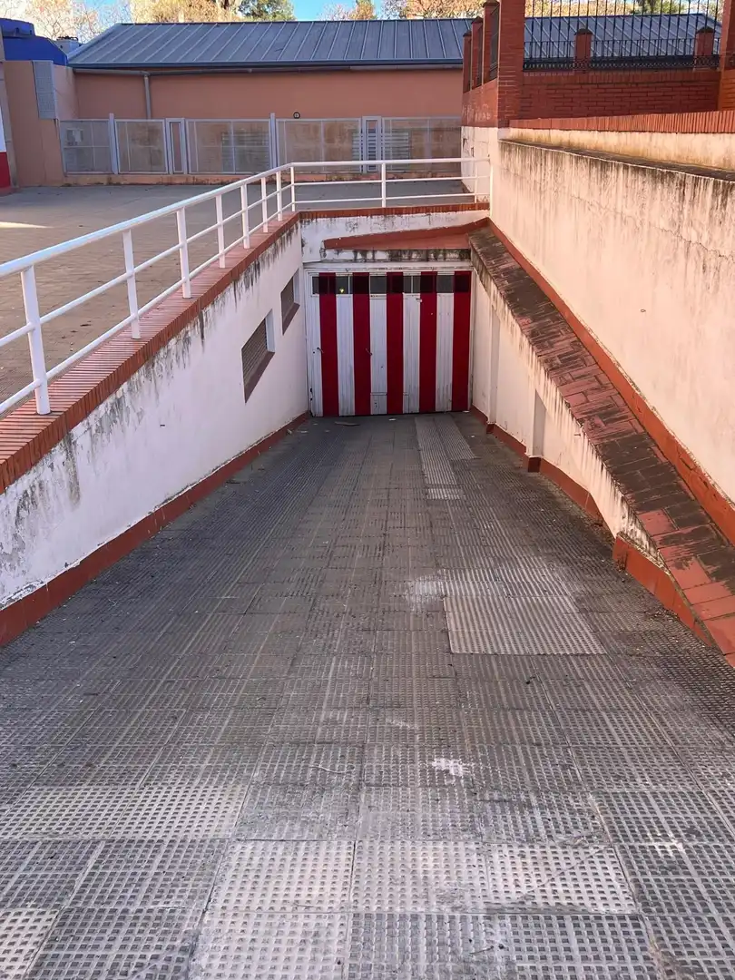 Individuel à vendre à Nuevo Parque - Los Rosales - Tráfico Pesado, imagen 4