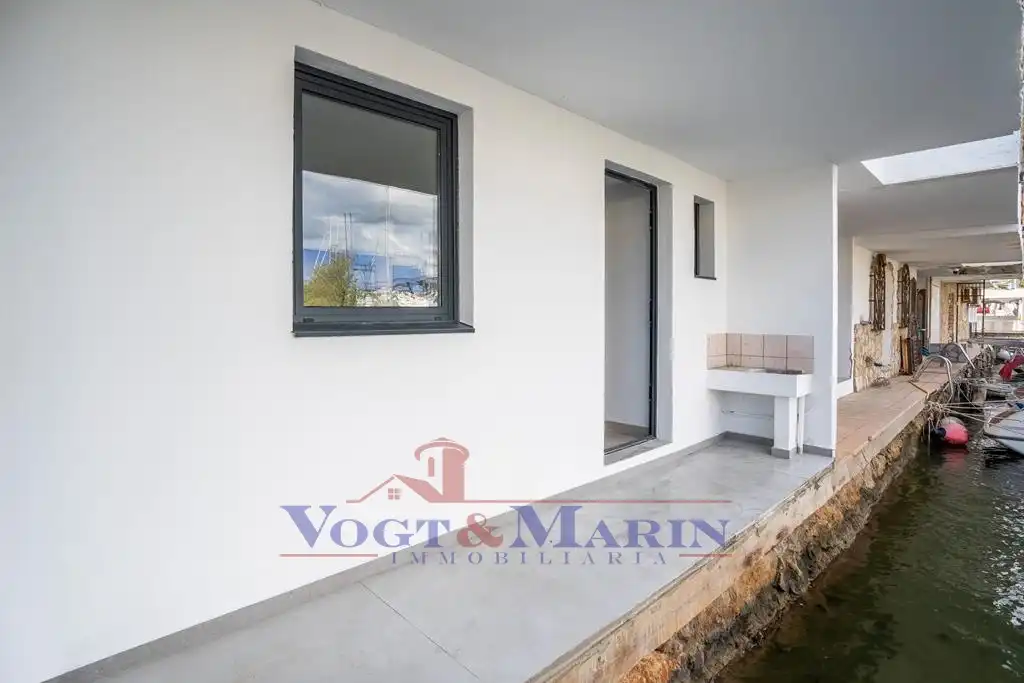 Casa a schiera con terrazza in vendita a Avinguda de la República Catalana, imagen 14
