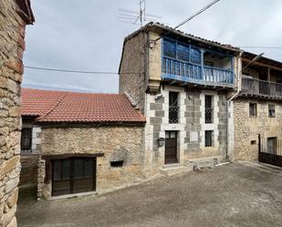 Vista exterior de Casa o xalet en venda en Valle de Manzanedo