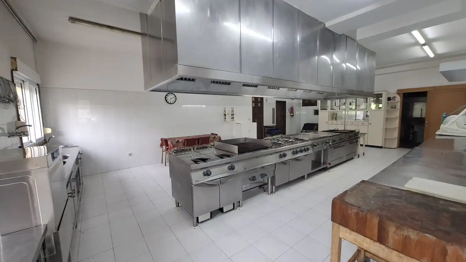 Cocina de Local de alquiler en Abegondo con Amueblado