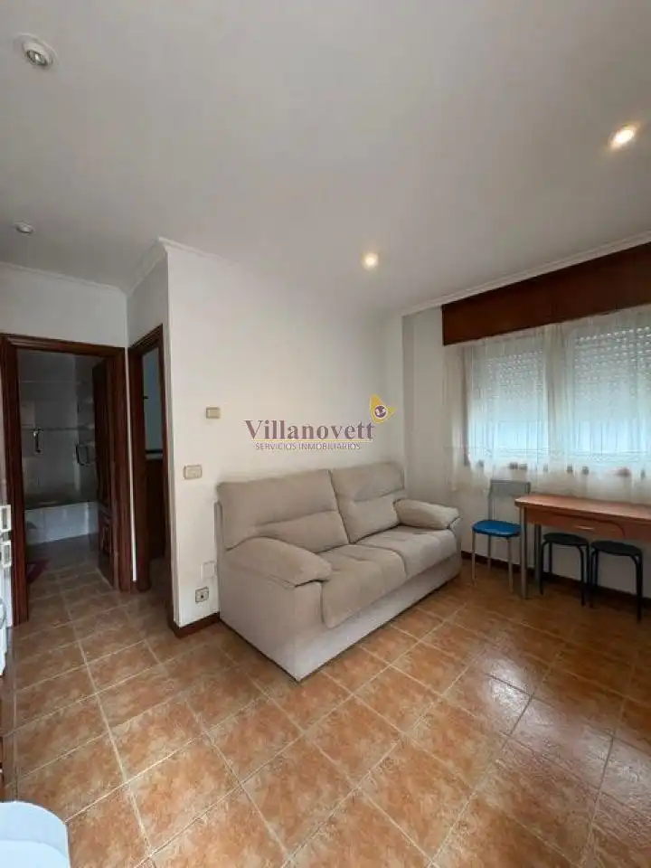 Sala d'estar de Apartament de lloguer en Vigo  amb Moblat