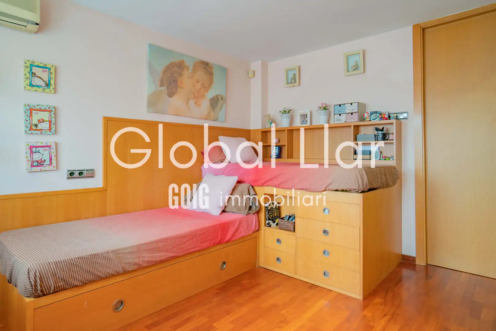 Detached homes for sale in Carrer de Joanot Martorell, Gràcia