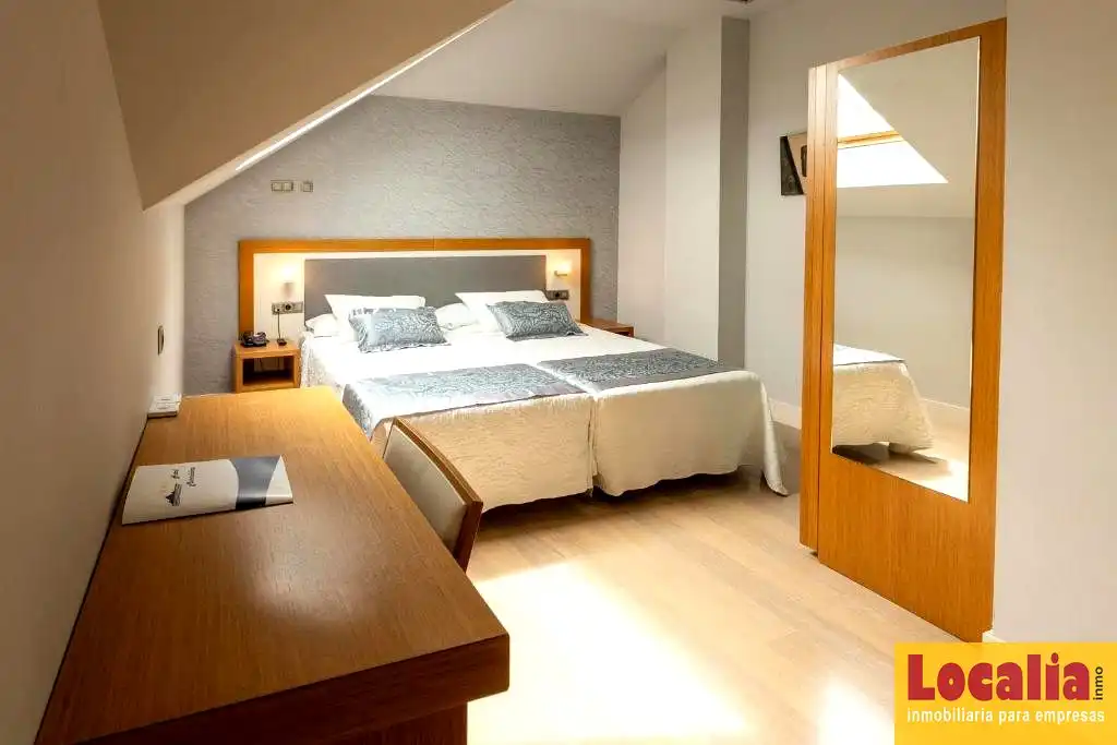 Habitación de Edificio en venta en Torrelavega 
