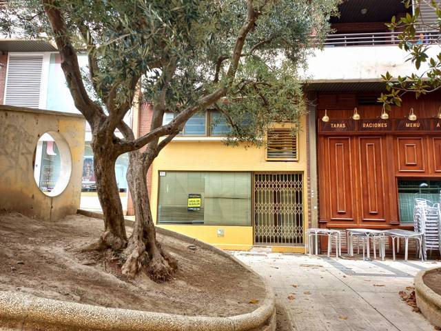 Local comercial en Venta en AV Martinez de Velasco, 10 en San José