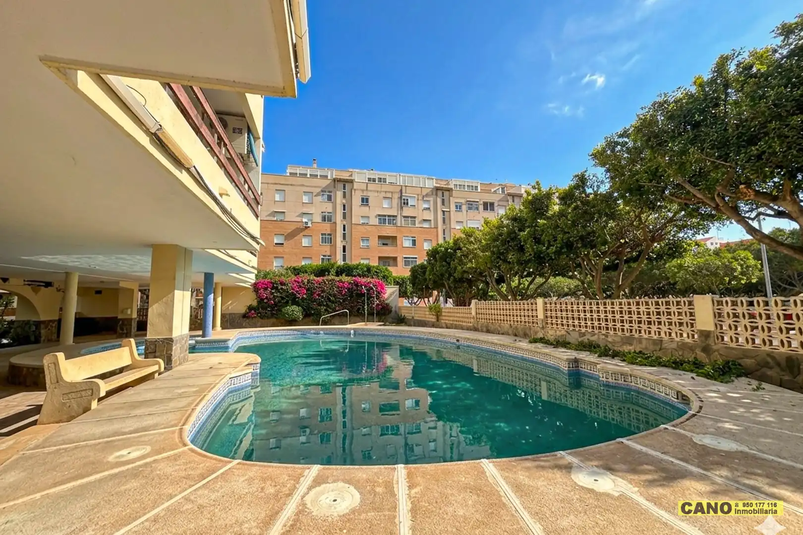 Piscina de Piso en venta en Roquetas de Mar con Aire acondicionado, Calefacción y Terraza