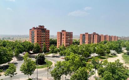 Vista exterior de Pis en venda en Fuenlabrada amb Aire condicionat, Calefacció i Traster