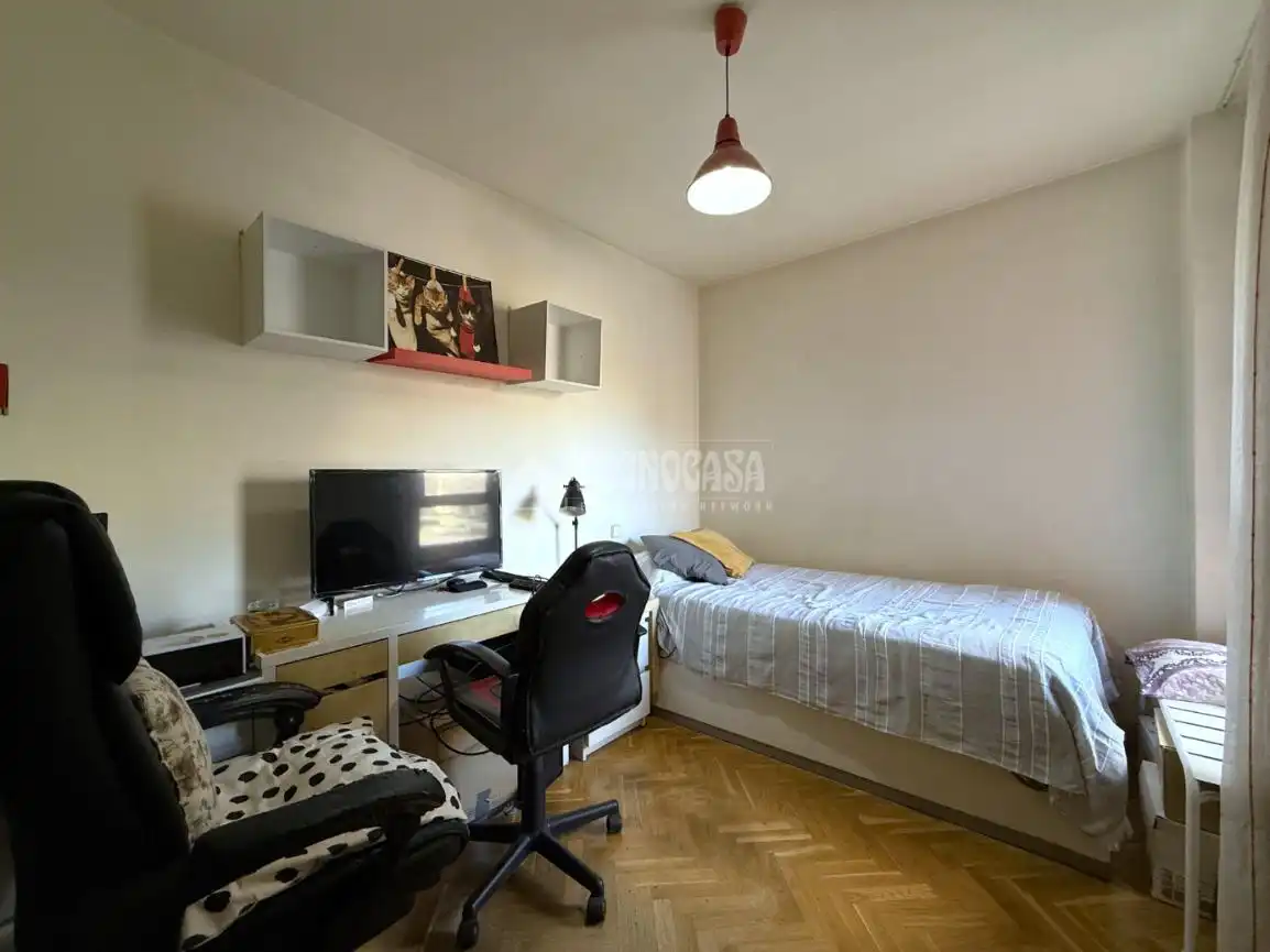Habitación de Piso en venta en Alcalá de Henares con Aire acondicionado y Terraza
