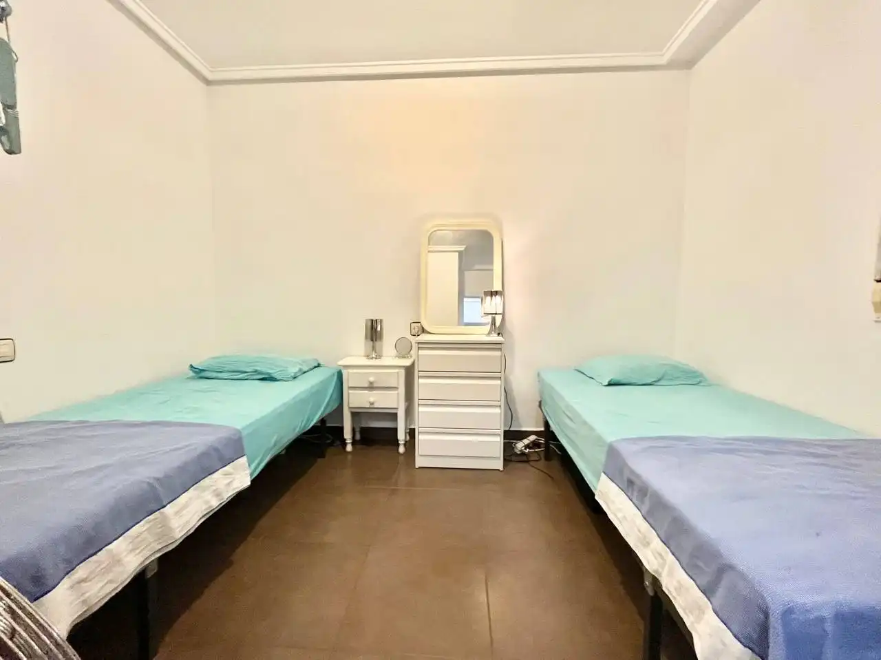 Habitación de Planta baja de alquiler en Torrevieja con Aire acondicionado, Calefacción y Jardín privado