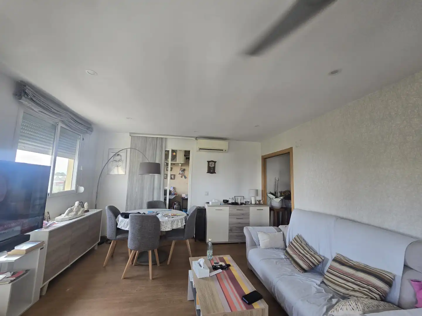 Sala de estar de Piso en venta en Castellón de la Plana / Castelló de la Plana con Aire acondicionado, Parquet y Trastero