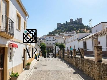 Casa aparellada en venda a Almodóvar del Río