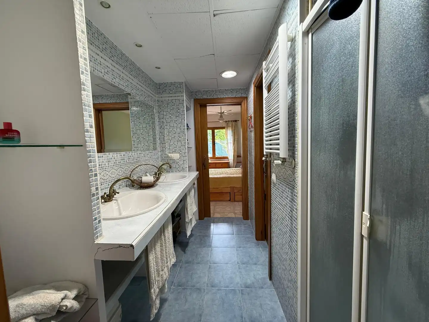 Baño de Casa o chalet en venta en Alcalá de Guadaira con Aire acondicionado, Calefacción y Jardín privado