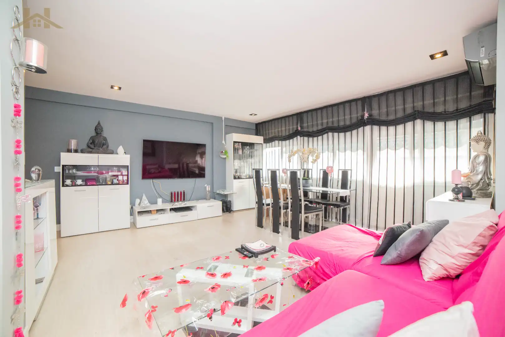 Living room of Flat for sale in Parla  with Air Conditioner, Heating and Furnished