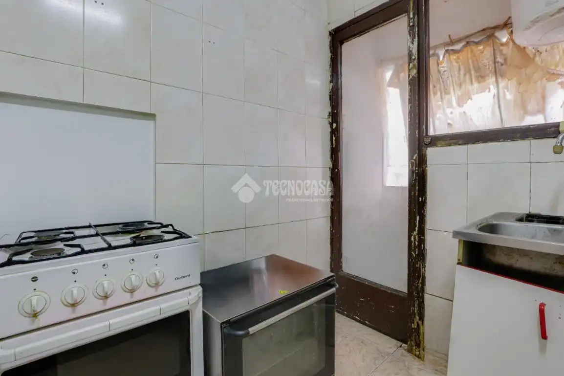 Kitchen of Flat for sale in Badalona