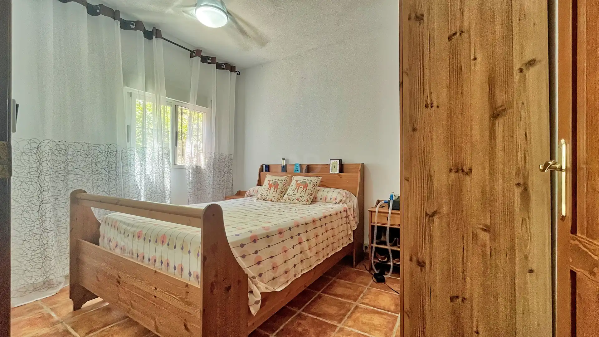 Dormitori de Casa o xalet en venda en La Vall de Gallinera amb Calefacció i Terrassa