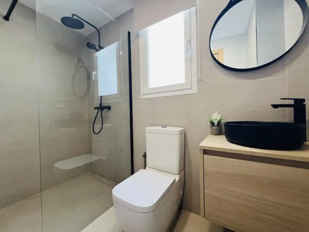 Bathroom of Houses for sale in Calvià  with Air Conditioner, Heating and Private garden