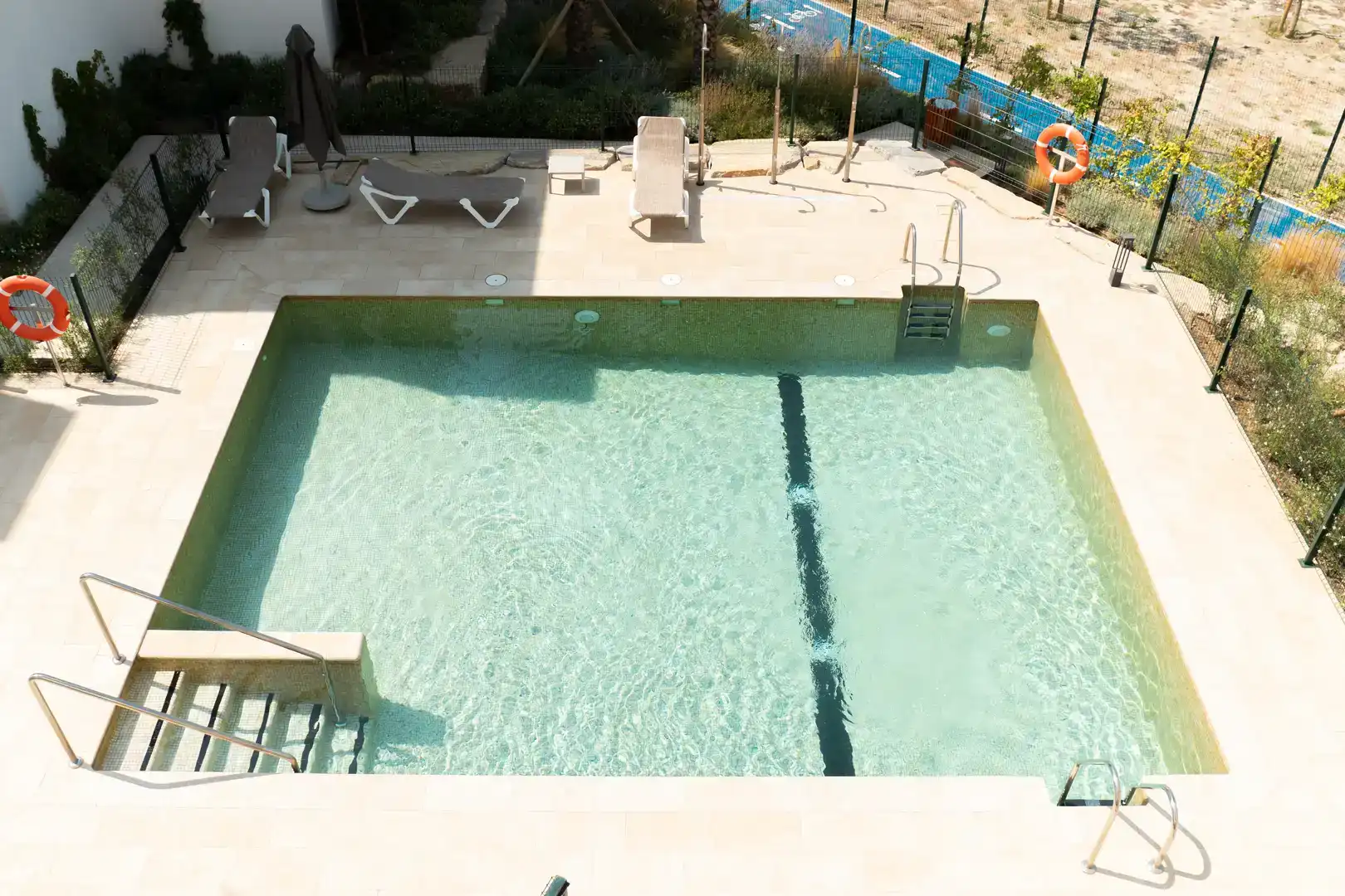 Swimming pool of Flat for sale in Estepona  with Air Conditioner, Terrace and Swimming Pool