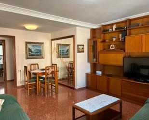 Sala d'estar de Pis de lloguer en  Valencia Capital amb Calefacció, Moblat i Rentadora