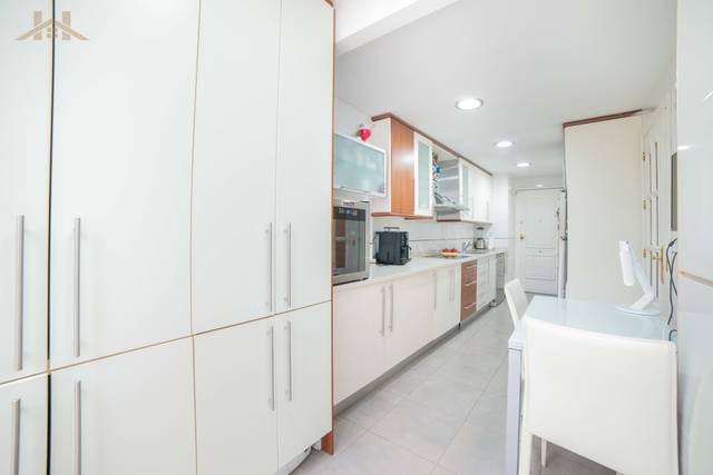 Planta baja en Venta en Calle Moreras en Zona Monte El Pilar