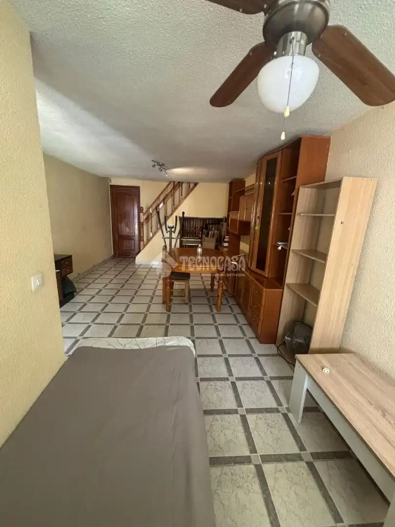 Casa adosada en venta en Madrid con Aire acondicionado y Amueblado