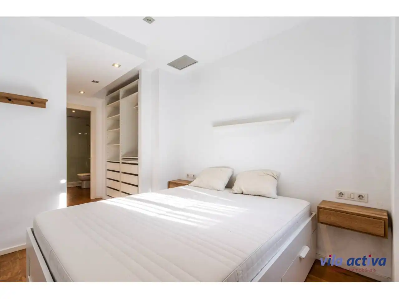 Bedroom of Flat for sale in Sabadell  with Air Conditioner, Heating and Parquet flooring