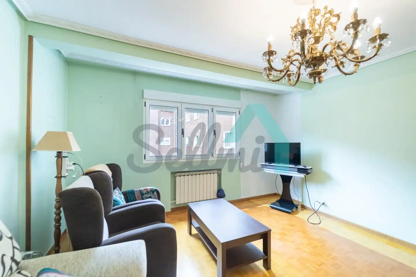 Living room of Flat for rent in Oviedo   with Heating, Parquet flooring and Furnished