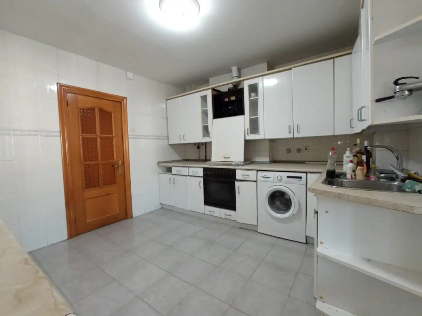Cocina de Piso en venta en Burgos con Calefacción, Parquet y Balcón