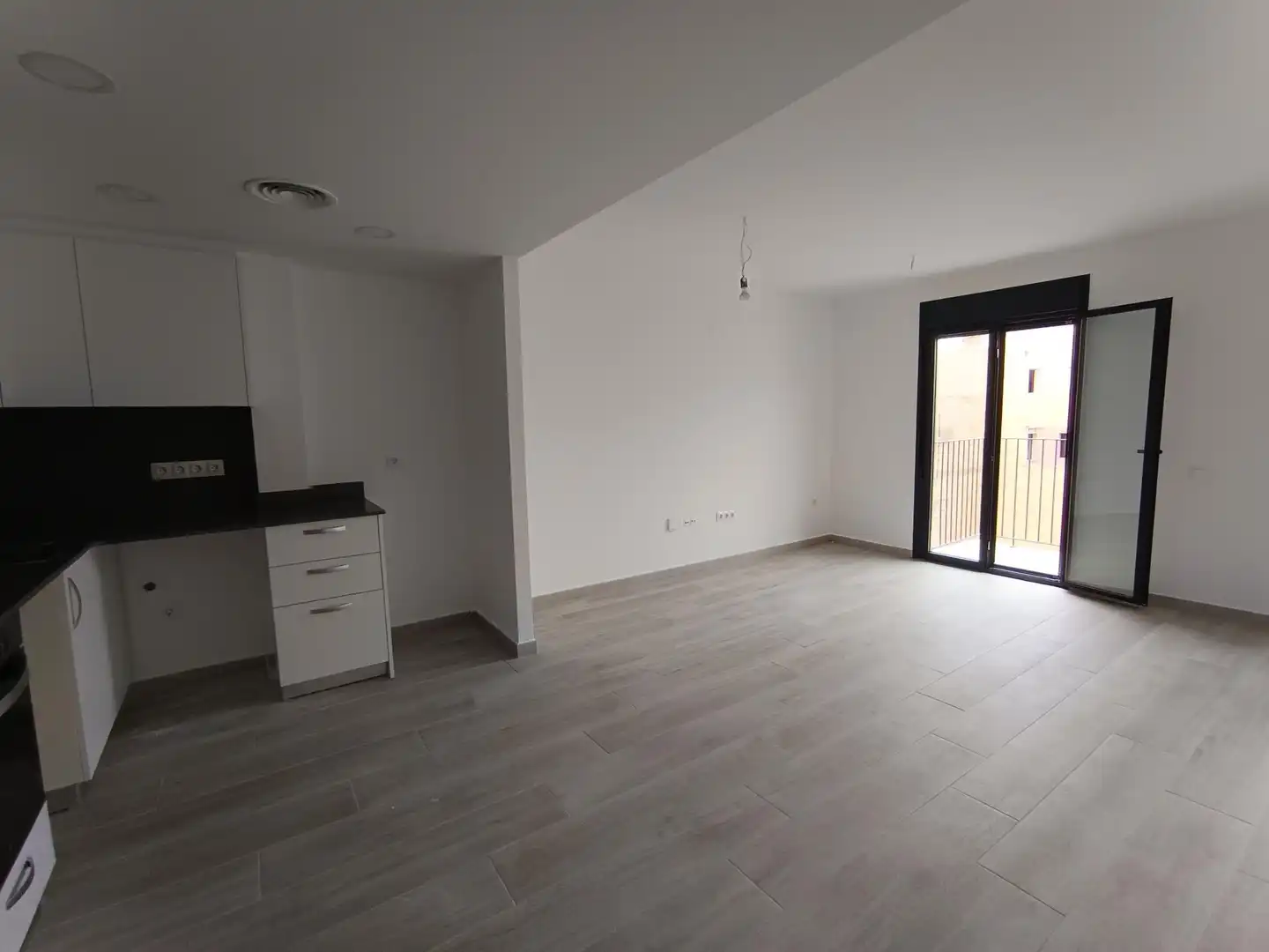 Sala d'estar de Àtic en venda en L'Ametlla de Mar  amb Terrassa i Balcó