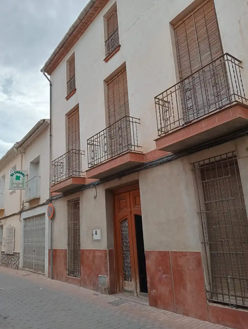 Vista exterior de Casa adosada en venta en Archena