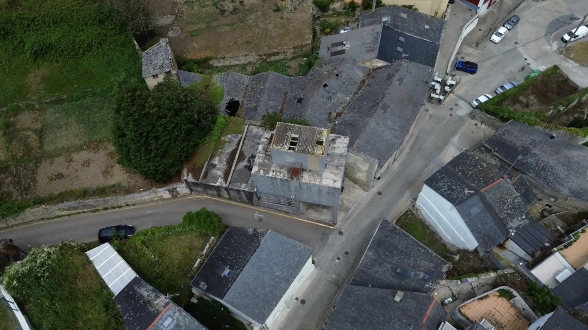 Vista exterior de Nau industrial en venda en Ribadeo
