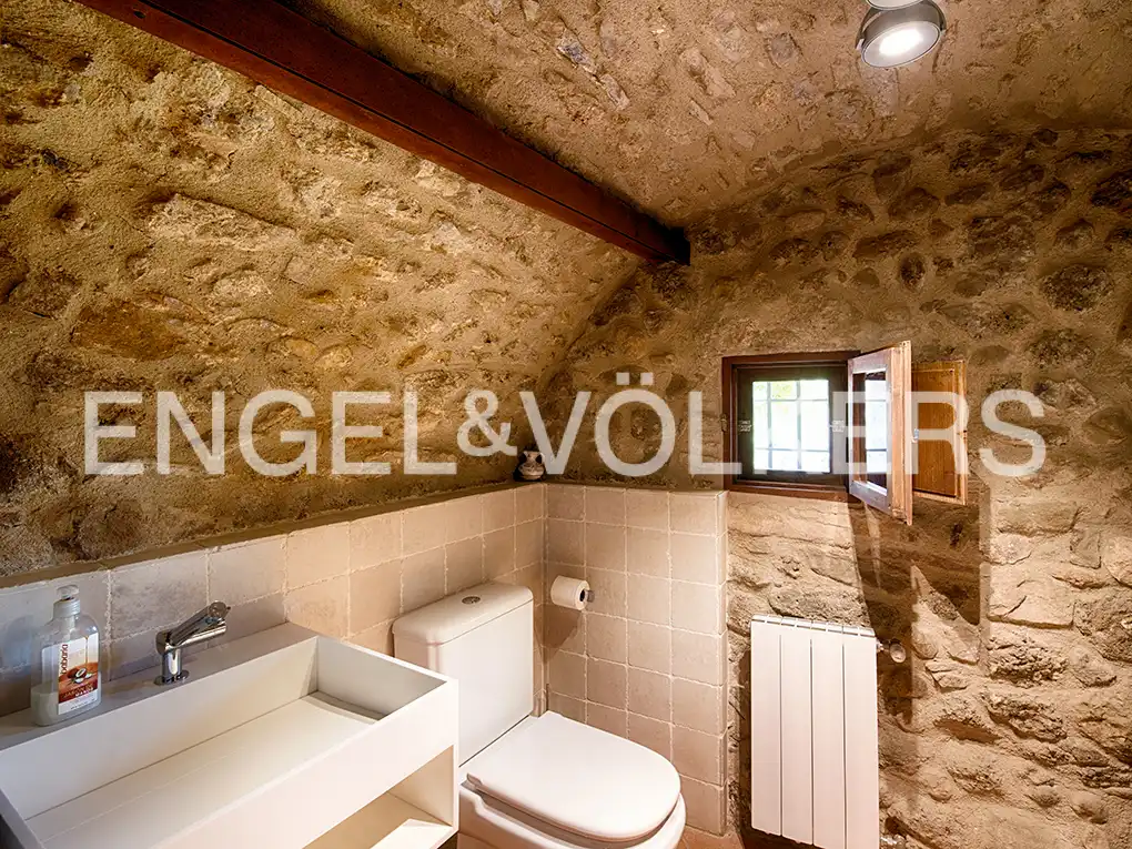 Country homes for sale in Lladó