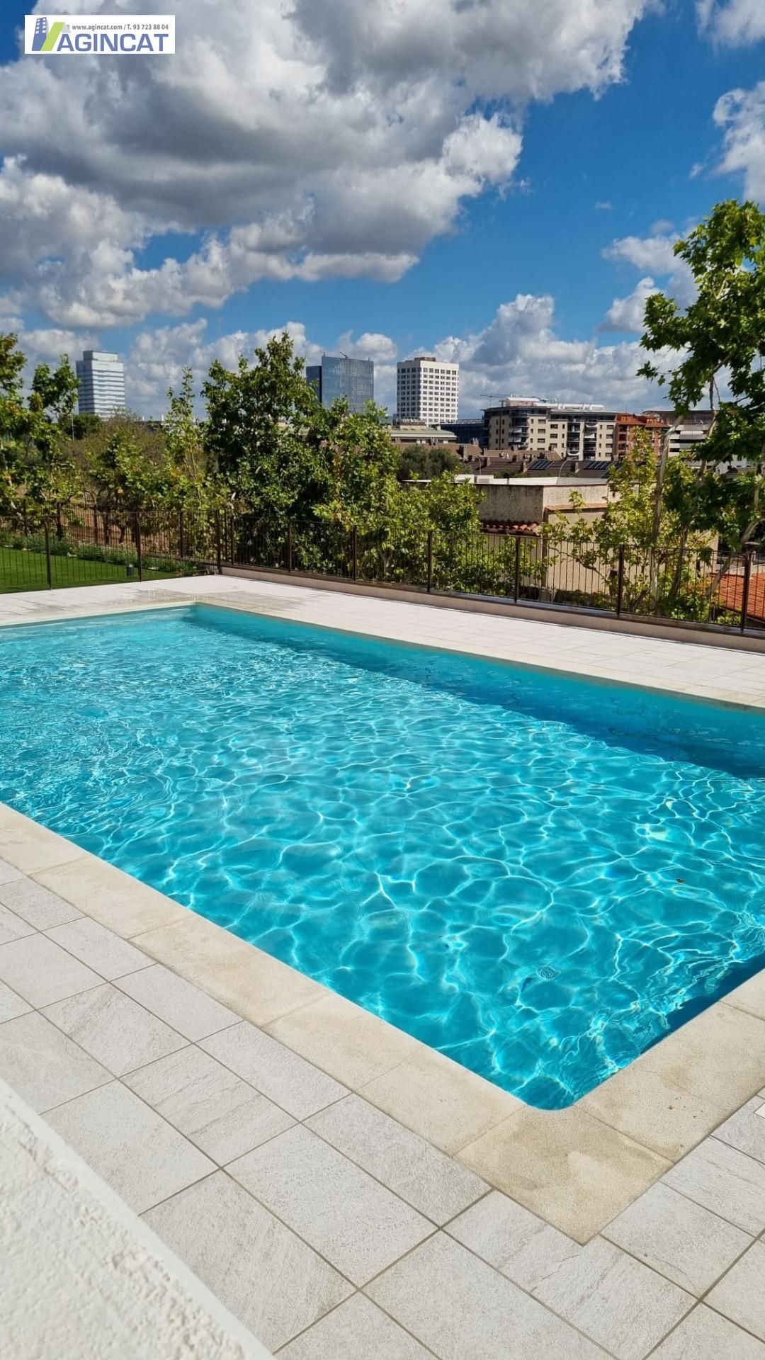 Swimming pool of Flat for sale in Sabadell  with Heating, Private garden and Parquet flooring