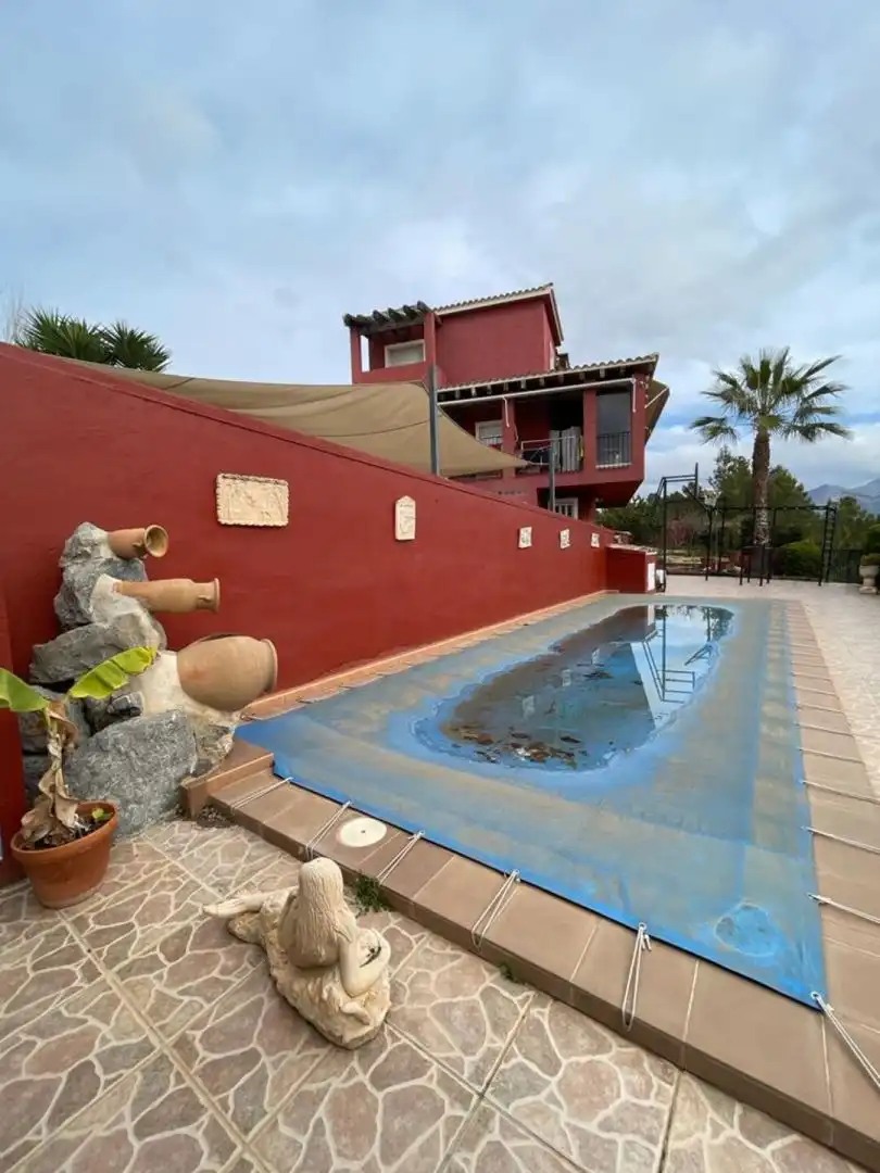 Piscina de Apartamento en venta en La Nucia con Terraza y Amueblado