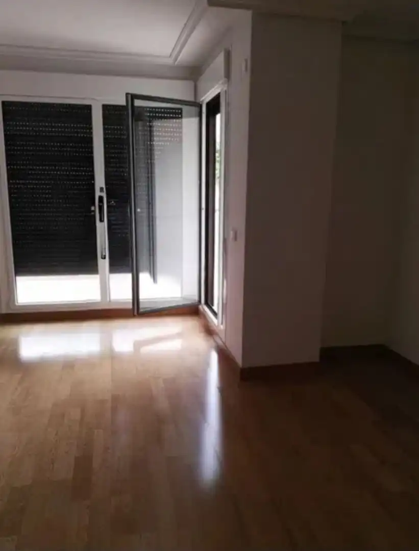 Habitación de Piso en venta en Yebes con Aire acondicionado, Calefacción y Jardín privado