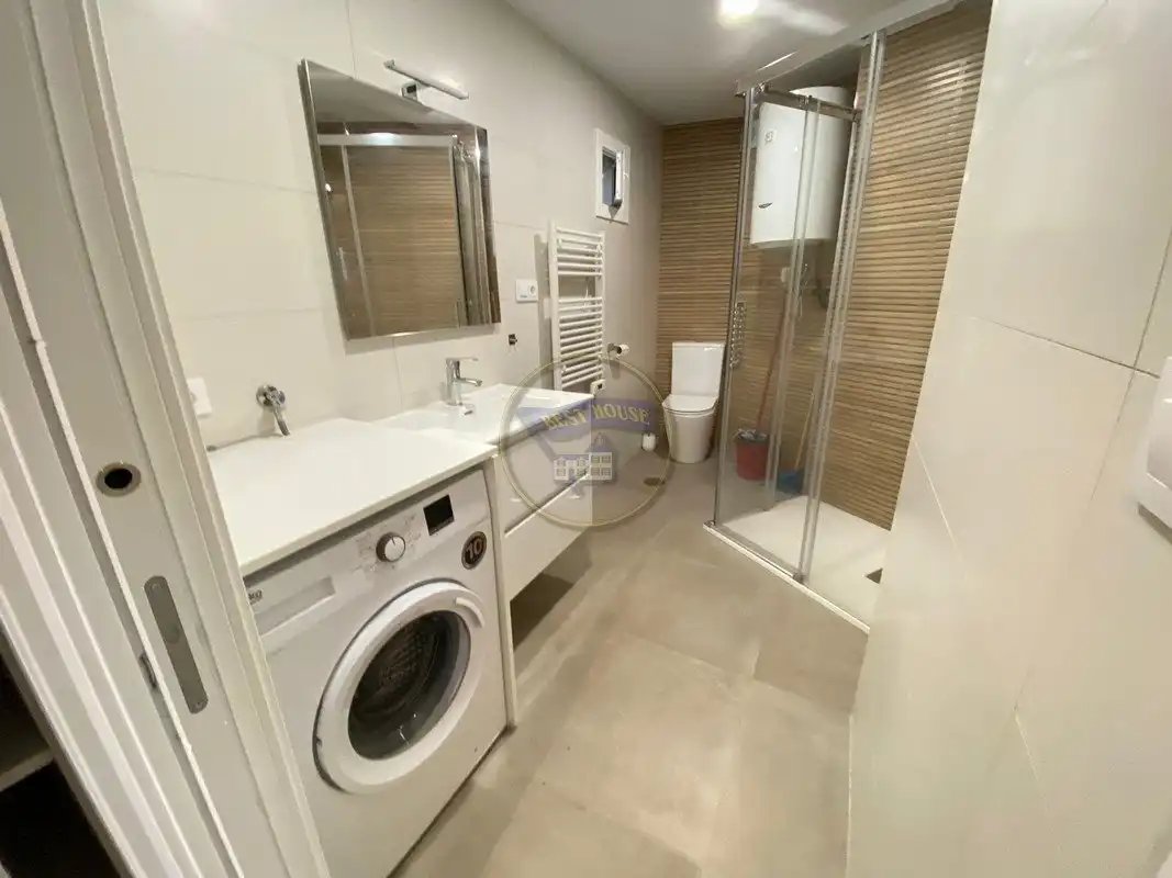 Badezimmer von Wohnungen zur Miete in Vigo  mit Heizung