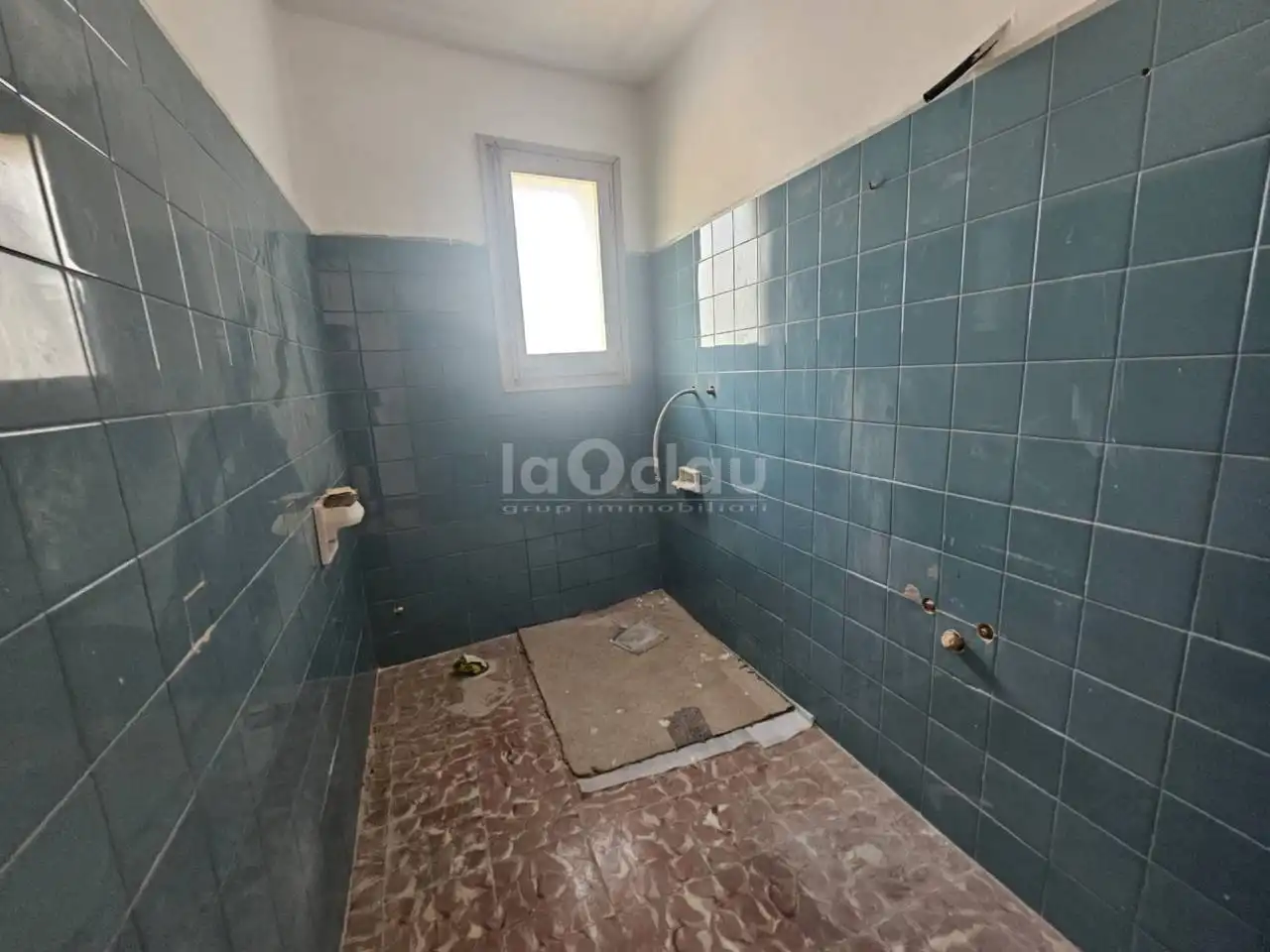 Bany de Casa adosada en venda en Seva amb Aire condicionat, Jardí privat i Terrassa