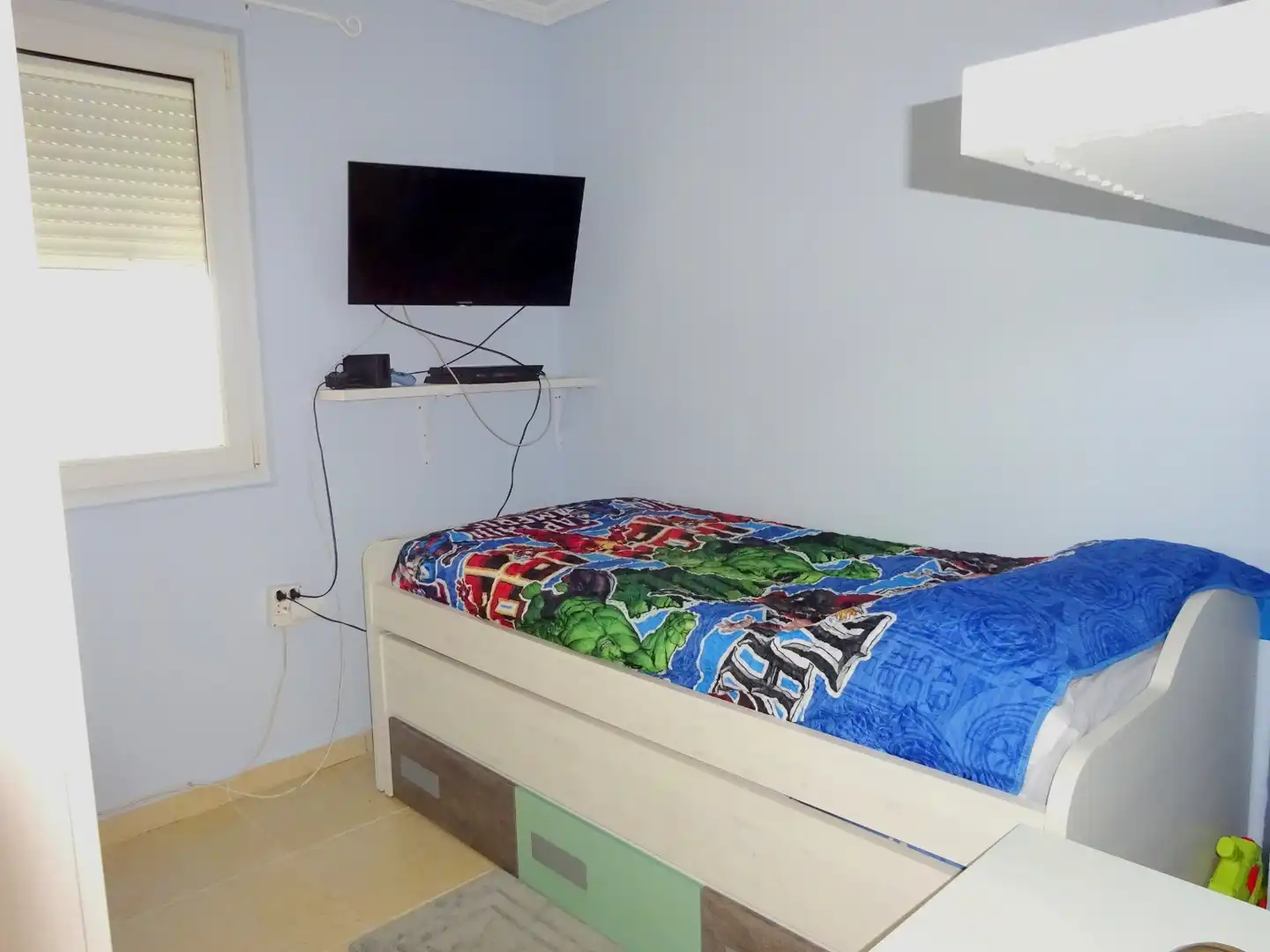 Dormitori de Casa o xalet en venda en Alhaurín de la Torre amb Aire condicionat, Jardí privat i Piscina