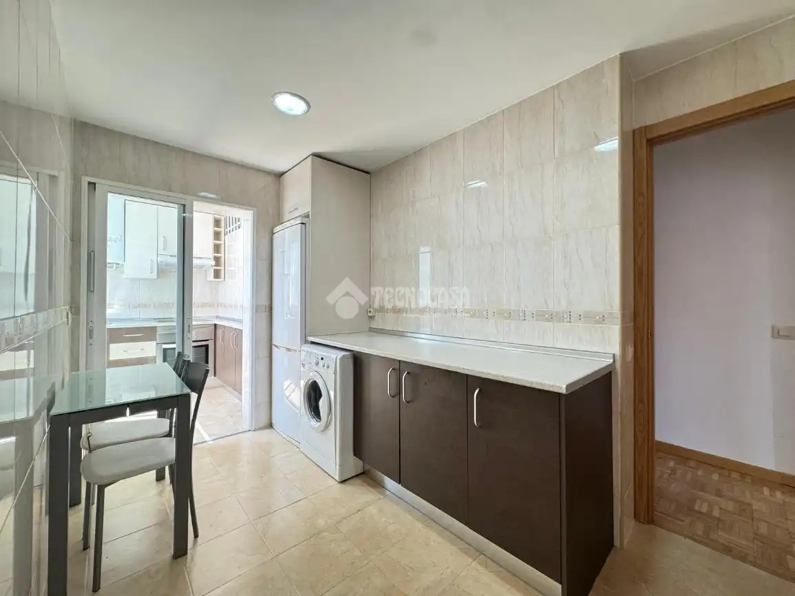 Cocina de Piso en venta en Alcobendas con Calefacción, Parquet y Alarma