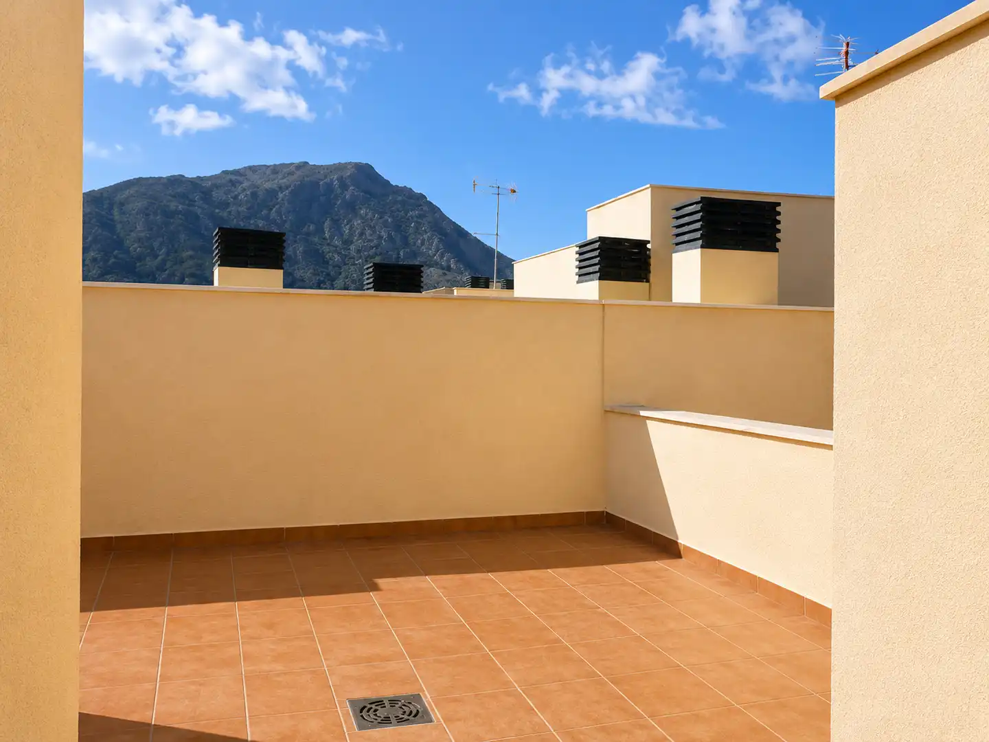 Terraza de Piso en venta en Arona con Aire acondicionado, Terraza y Trastero