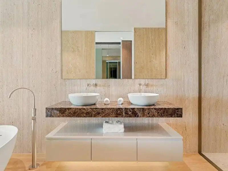 Bathroom of Ground floor for rent in Marbella  with Air Conditioner, Heating and Terrace