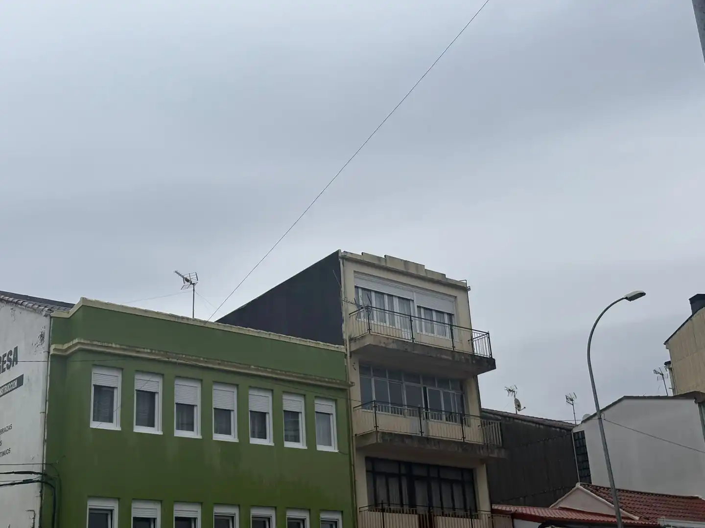 Vista exterior de Pis en venda en Narón amb Calefacció, Terrassa i Traster